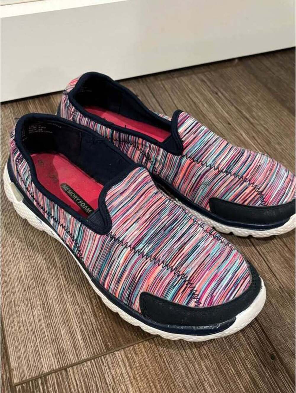 Danskin Now Memory Foam Slip-On Sneakers size women’s 9